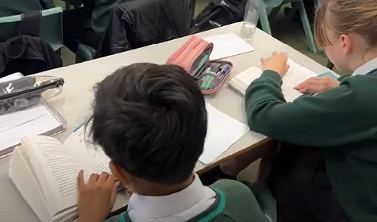 Tutor reading GHS 2