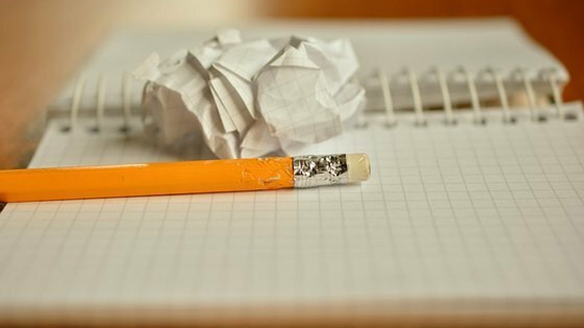 Note-taking: a neglected yet powerful research practice