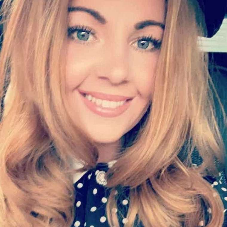 Laura Elliott